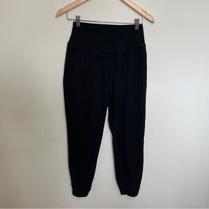 Beyond Yoga Black Space dye Joggers Size Small